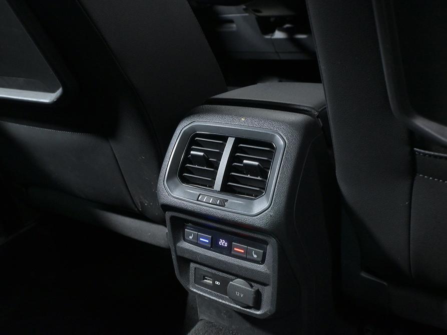 Volkswagen Tiguan II Москва  - изображение 21