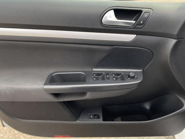 Volkswagen Jetta V с пробегом 2010 года, цена 655 000 рублей, 128961 км, седан, Автокод Объявления