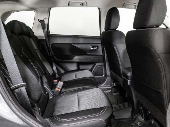 Mitsubishi Outlander III Рестайлинг 3 с пробегом 2021 года, цена 2 649 000 рублей, 35543 км, внедорожник, Автокод Объявления