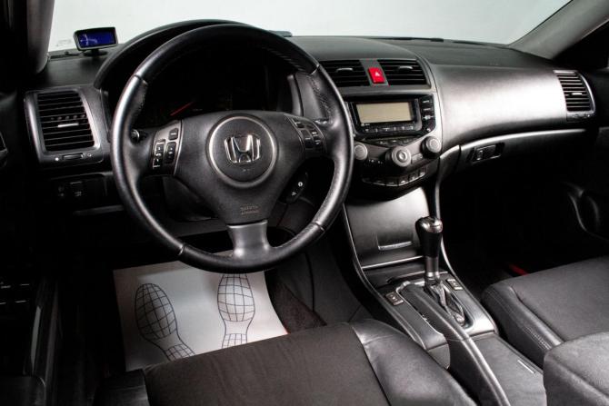 Honda Accord VII Рестайлинг с пробегом 2007 года, цена 829 000 рублей, 310000 км, седан, Автокод Объявления