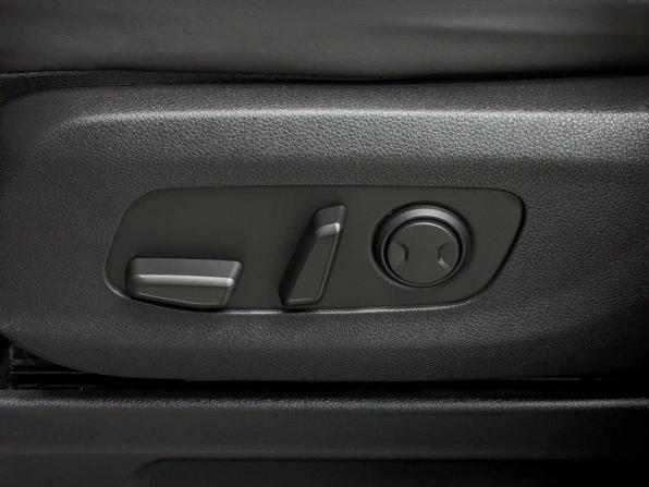 Kia Carnival IV с пробегом 2023 года, цена 4 250 000 рублей, 88000 км, минивэн, Автокод Объявления