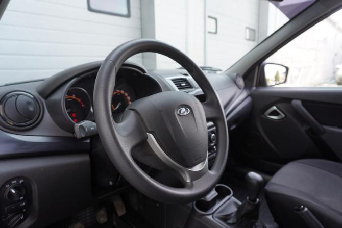 Lada (ВАЗ) Granta I Рестайлинг с пробегом 2022 года, цена 773 000 рублей, 43854 км, седан, Автокод Объявления