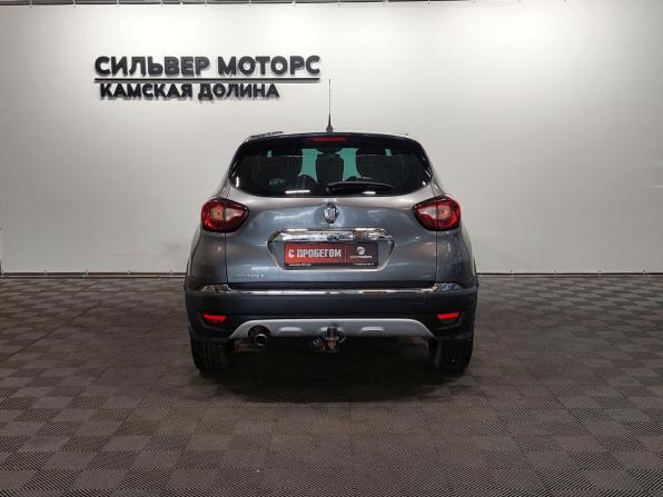 Renault Kaptur I с пробегом 2017 года, цена 1 250 000 рублей, 147000 км, внедорожник, Автокод Объявления