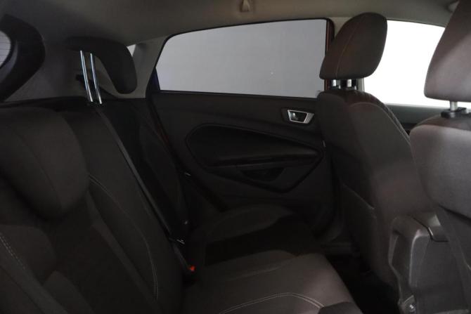 Ford Fiesta Mk6 Рестайлинг с пробегом 2015 года, цена 709 000 рублей, 189000 км, хэтчбек, Автокод Объявления
