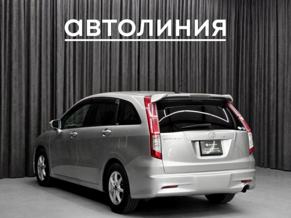 Honda Stream II Рестайлинг с пробегом 2009 года, цена 1 050 000 рублей, 220618 км, минивэн, Автокод Объявления