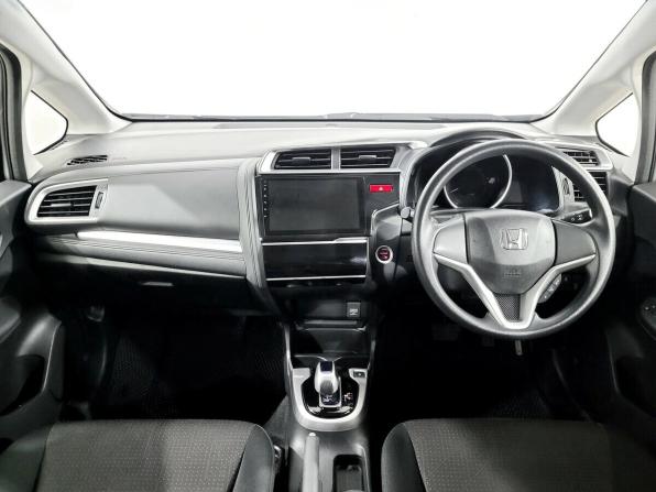 Honda Fit III с пробегом 2016 года, цена 870 000 рублей, 263329 км, хэтчбек, Автокод Объявления