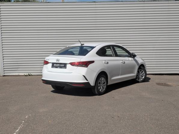 Hyundai Solaris II Рестайлинг с пробегом 2022 года, цена 1 665 000 рублей, 68053 км, седан, Автокод Объявления