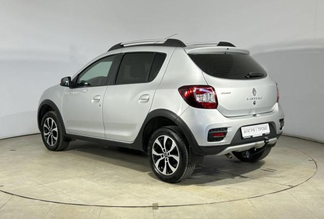 Renault Sandero II Рестайлинг с пробегом 2019 года, цена 1 325 000 рублей, 44926 км, хэтчбек, Автокод Объявления