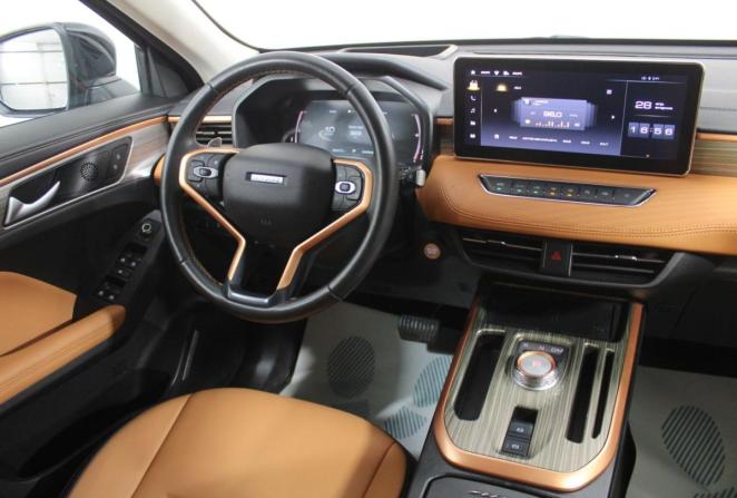 Haval Jolion I Рестайлинг с пробегом 2023 года, цена 1 925 000 рублей, 68000 км, внедорожник, Автокод Объявления