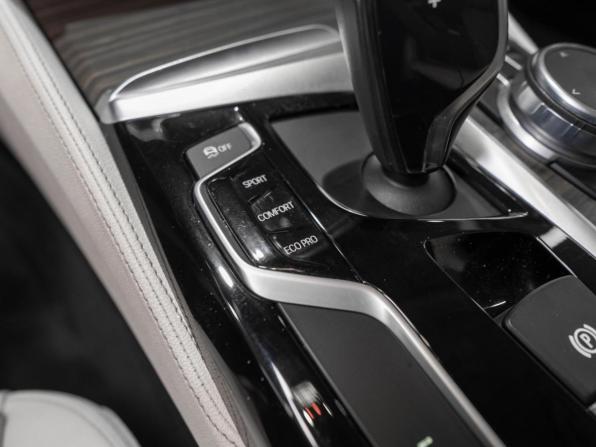 BMW 5 серии VII (G30/G31/G38) с пробегом 2017 года, цена 2 570 000 рублей, 145948 км, седан, Автокод Объявления