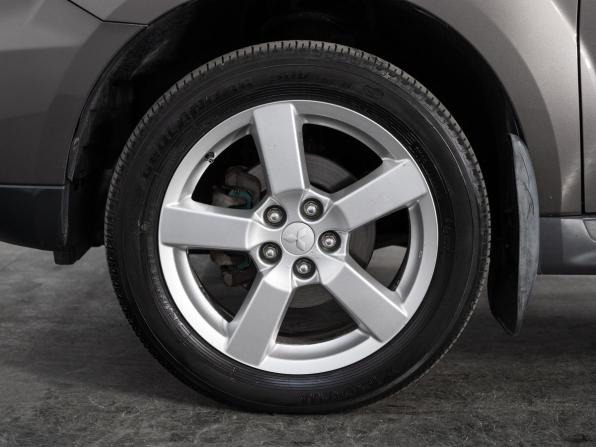 Mitsubishi Outlander II Рестайлинг с пробегом 2011 года, цена 1 320 500 рублей, 202552 км, внедорожник, Автокод Объявления