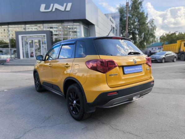 Suzuki Vitara II Рестайлинг с пробегом 2019 года, цена 1 990 000 рублей, 98200 км, внедорожник, Автокод Объявления