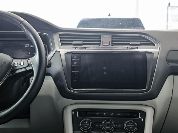 Volkswagen Tiguan II с пробегом 2019 года, цена 2 550 000 рублей, 119987 км, внедорожник, Автокод Объявления