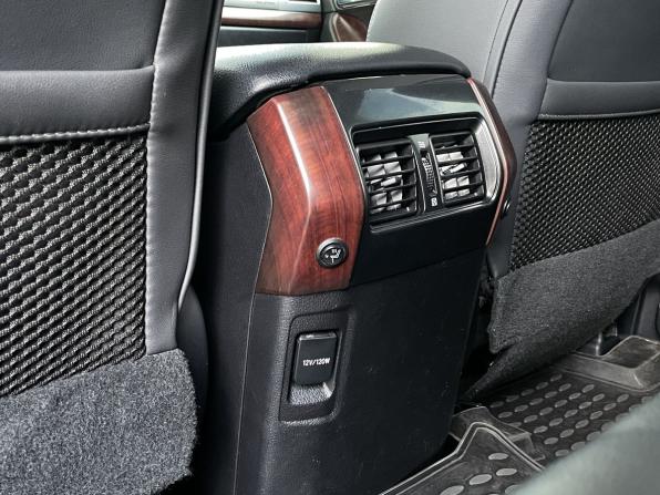 Toyota Land Cruiser Prado 150 Series Рестайлинг 1 с пробегом 2014 года, цена 3 580 000 рублей, 189512 км, внедорожник, Автокод Объявления