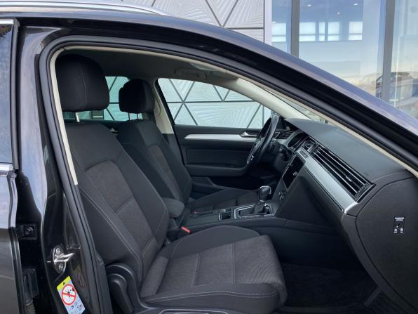 Volkswagen Passat B8 с пробегом 2018 года, цена 1 899 000 рублей, 227400 км, универсал, Автокод Объявления