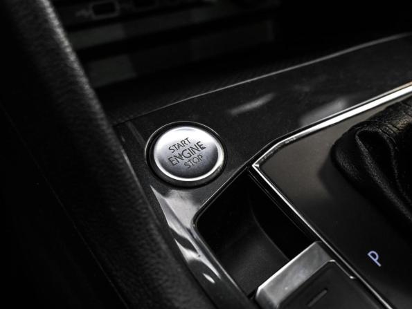 Volkswagen Tiguan II с пробегом 2019 года, цена 2 349 000 рублей, 138545 км, внедорожник, Автокод Объявления