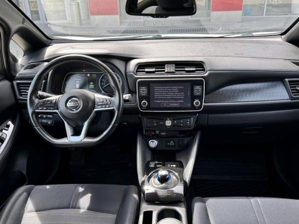 Nissan Leaf II (ZE1) с пробегом 2020 года, цена 2 550 000 рублей, 29900 км, хэтчбек, Автокод Объявления