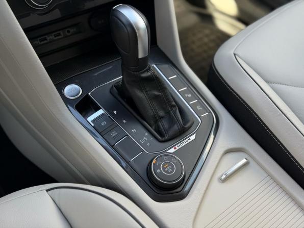 Volkswagen Tiguan II с пробегом 2019 года, цена 2 990 000 рублей, 132035 км, внедорожник, Автокод Объявления