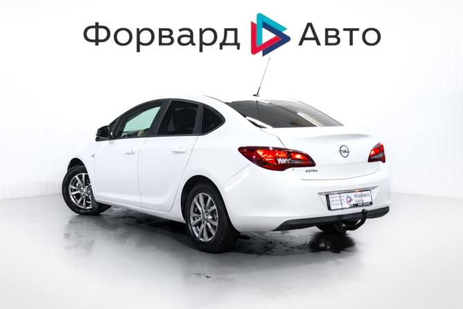 Opel Astra J Рестайлинг с пробегом 2014 года, цена 765 000 рублей, 174536 км, седан, Автокод Объявления