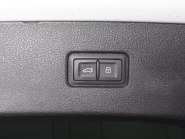 Audi Q7 II (4M) с пробегом 2019 года, цена 4 998 000 рублей, 133628 км, внедорожник, Автокод Объявления