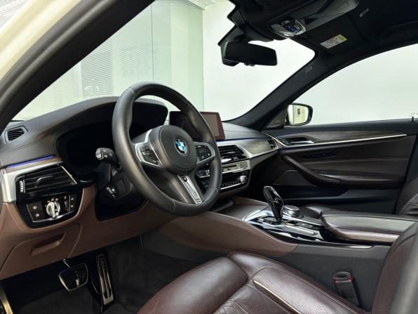 BMW 5 серии VII (G30/G31/G38) с пробегом 2018 года, цена 3 570 000 рублей, 192801 км, седан, Автокод Объявления