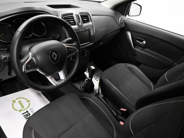 Renault Logan II Рестайлинг с пробегом 2018 года, цена 1 155 000 рублей, 111106 км, седан, Автокод Объявления