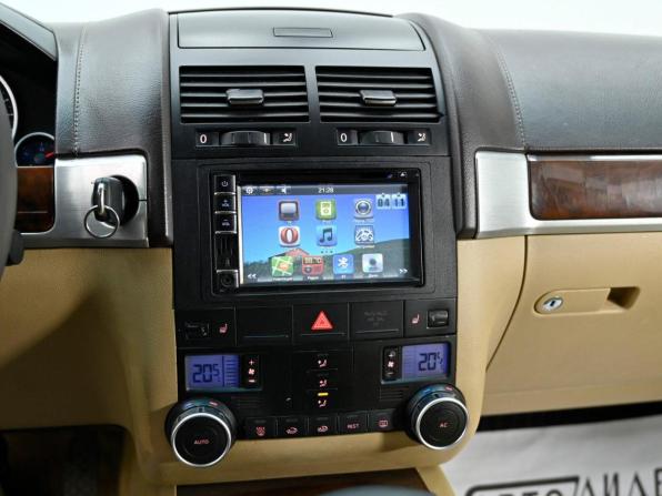 Volkswagen Touareg I Рестайлинг с пробегом 2010 года, цена 919 000 рублей, 166058 км, внедорожник, Автокод Объявления
