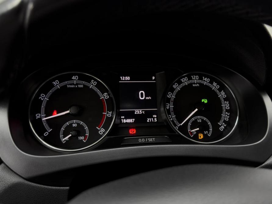 Skoda Rapid I Рестайлинг Ростов-на-Дону  - изображение 17