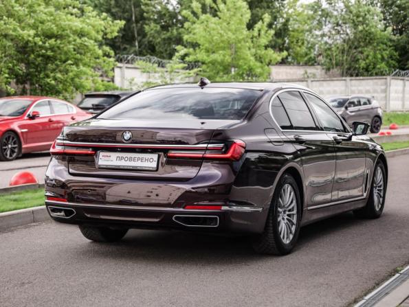 BMW 7 серии VI (G11/G12) Рестайлинг с пробегом 2019 года, цена 5 290 000 рублей, 93275 км, седан, Автокод Объявления