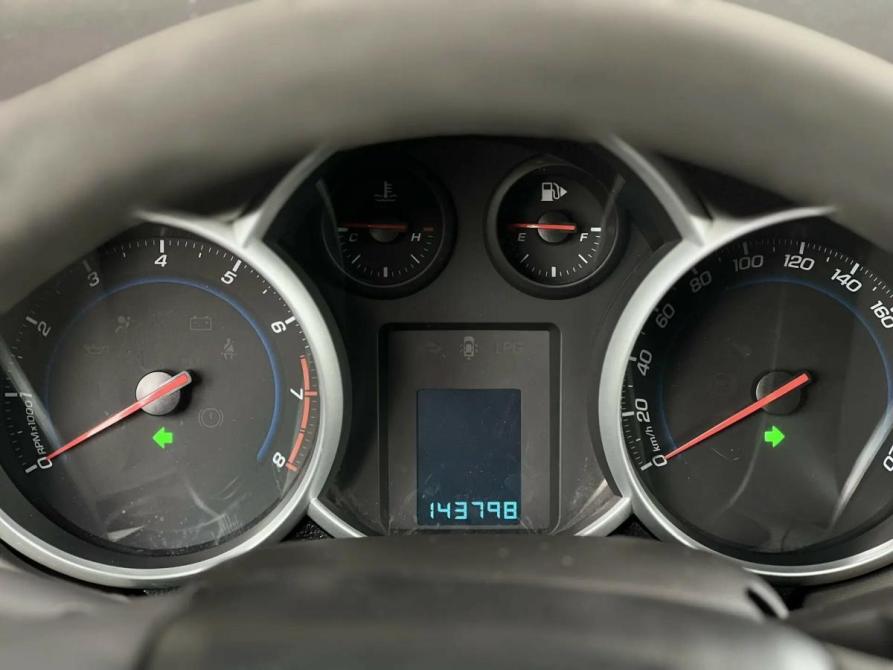 Chevrolet Cruze I Рестайлинг Екатеринбург  - изображение 16