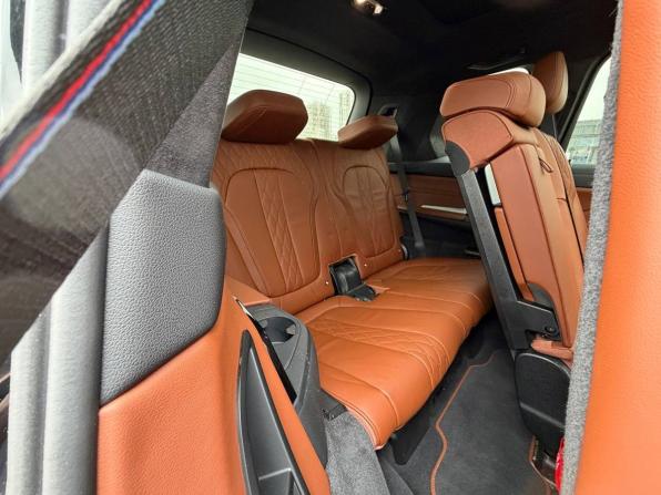 BMW X7 I (G07) Рестайлинг с пробегом 2022 года, цена 9 995 000 рублей, 116000 км, внедорожник, Автокод Объявления