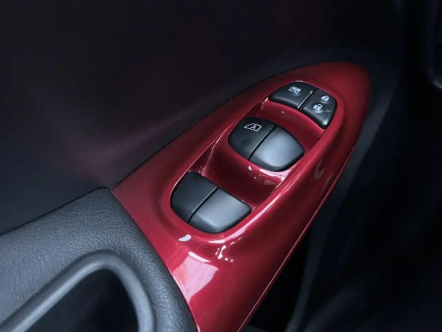 Nissan Juke I Рестайлинг Новосибирск  - изображение 18