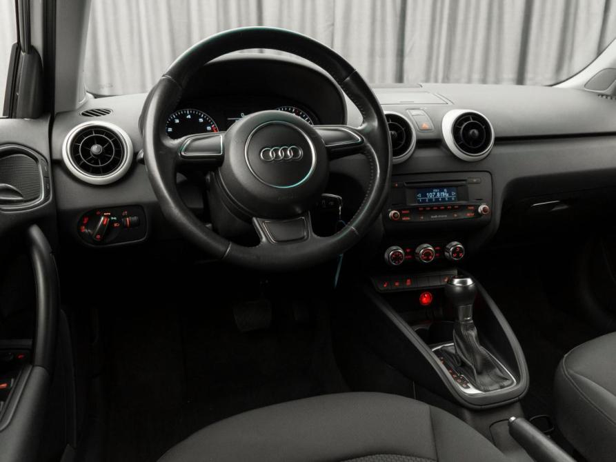 Audi A1 I (8X) Москва  - изображение 7