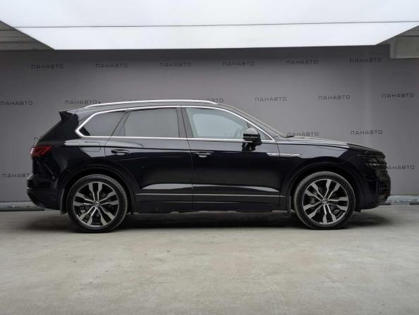 Volkswagen Touareg III с пробегом 2020 года, цена 6 355 000 рублей, 66178 км, внедорожник, Автокод Объявления