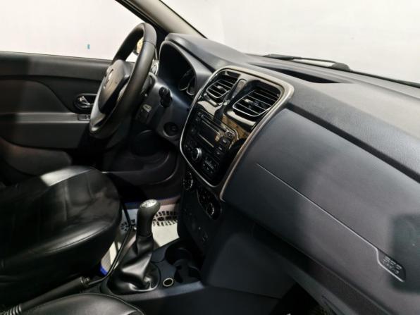 Renault Logan II с пробегом 2014 года, цена 655 000 рублей, 138715 км, седан, Автокод Объявления