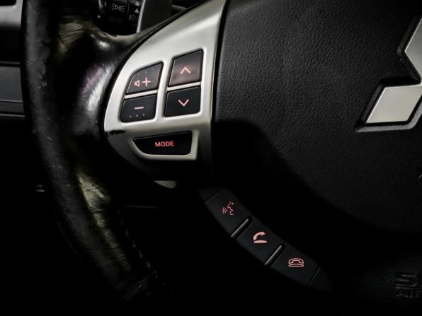 Mitsubishi Outlander II Рестайлинг с пробегом 2011 года, цена 1 500 000 рублей, 202648 км, внедорожник, Автокод Объявления