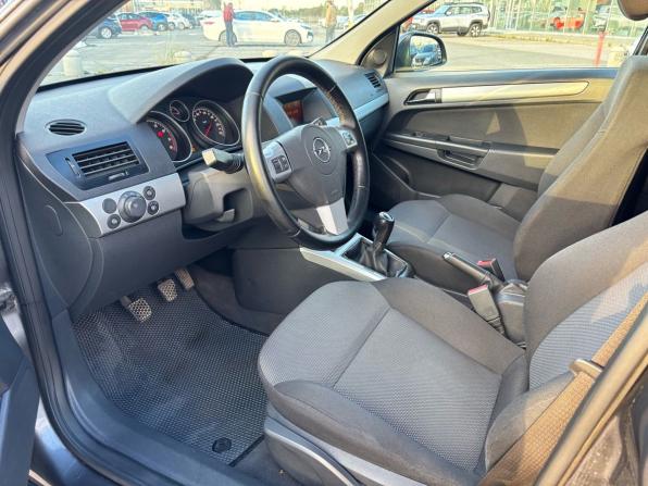 Opel Astra H Рестайлинг с пробегом 2012 года, цена 505 000 рублей, 226647 км, седан, Автокод Объявления