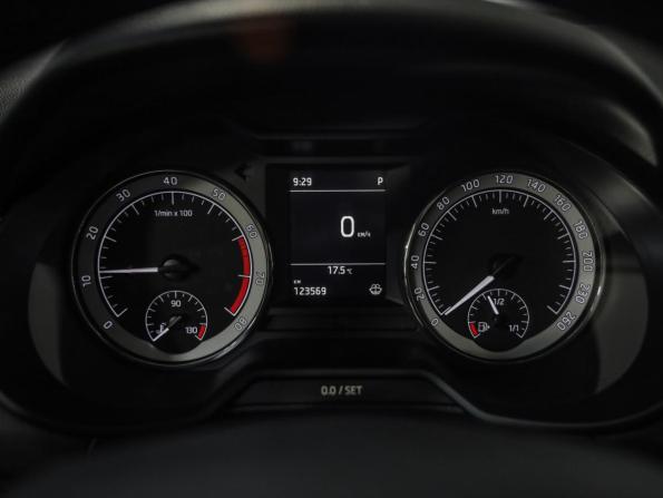 Skoda Octavia III (A7) Рестайлинг с пробегом 2018 года, цена 1 649 000 рублей, 123567 км, лифтбек, Автокод Объявления