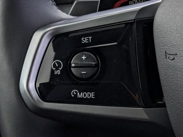 BMW 5 серии VIII (G60/G61/G68) с пробегом 2025 года, цена 8 255 000 рублей, 8686 км, седан, Автокод Объявления