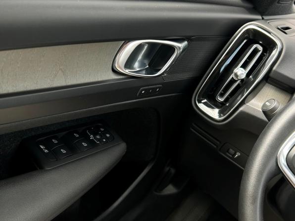 Volvo XC40 I с пробегом 2020 года, цена 3 345 200 рублей, 102169 км, внедорожник, Автокод Объявления