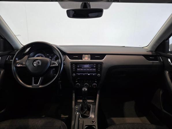 Skoda Octavia III (A7) Рестайлинг с пробегом 2017 года, цена 1 550 000 рублей, 183713 км, лифтбек, Автокод Объявления