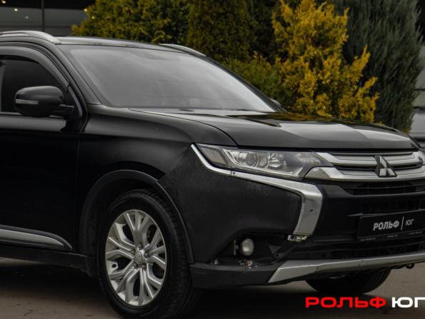 Mitsubishi Outlander III Рестайлинг 2 с пробегом 2015 года, цена 1 298 000 рублей, 293499 км, внедорожник, Автокод Объявления