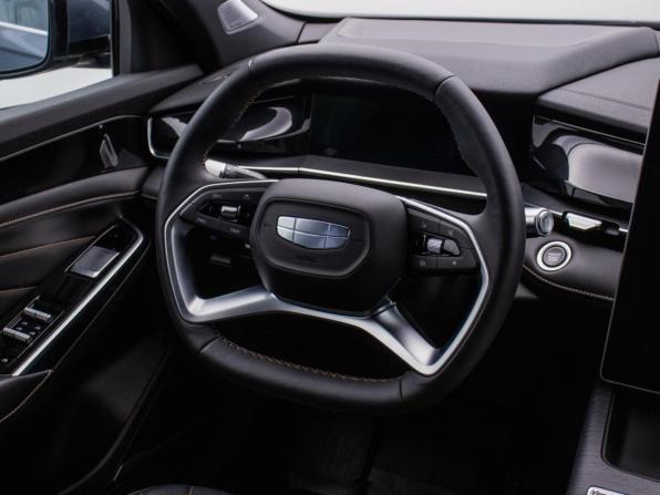 Geely Preface I с пробегом 2024 года, цена 2 667 000 рублей, 4156 км, седан, Автокод Объявления