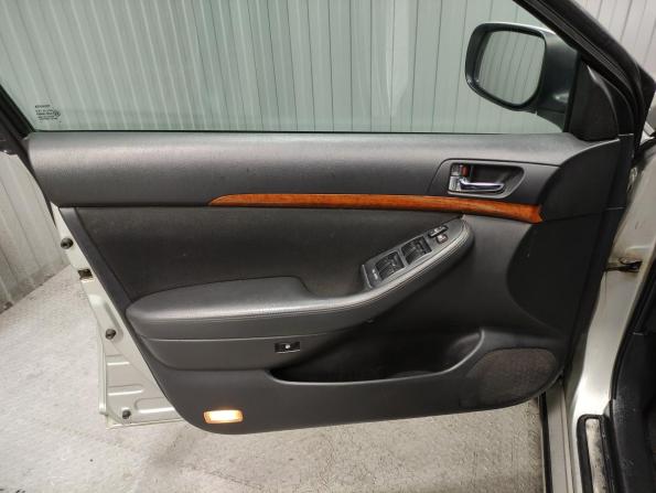 Toyota Avensis II Рестайлинг с пробегом 2007 года, цена 649 000 рублей, 335500 км, седан, Автокод Объявления