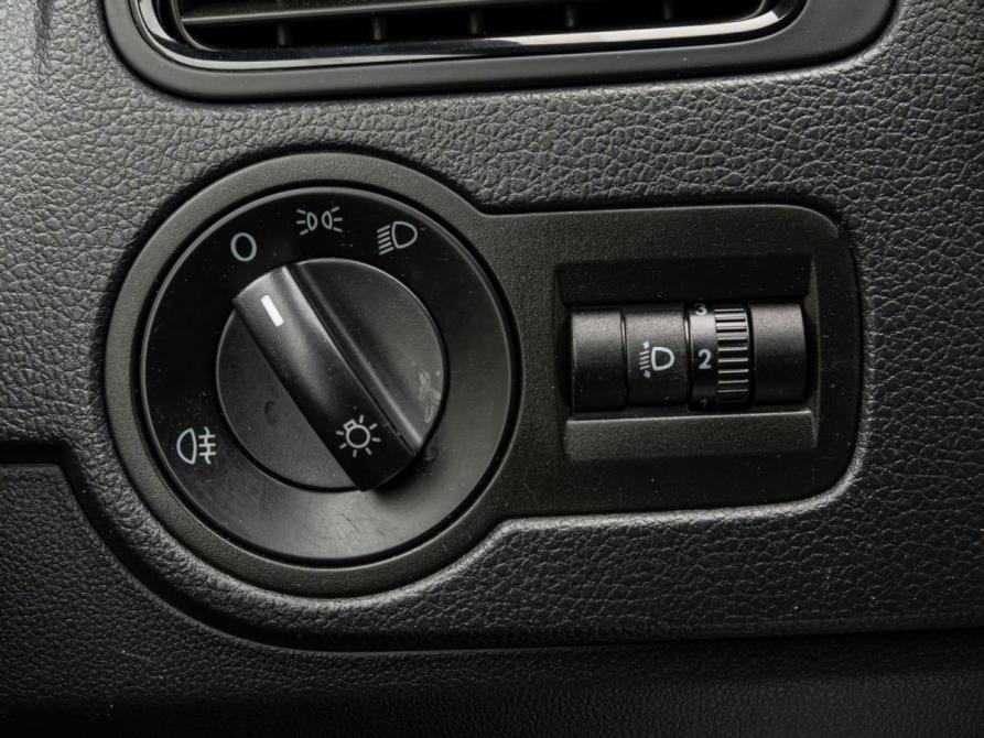 Volkswagen Polo V Рестайлинг Краснодар  - изображение 17
