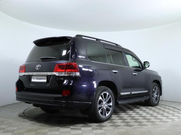Toyota Land Cruiser 200 Series Рестайлинг 2 с пробегом 2019 года, цена 9 900 000 рублей, 48474 км, внедорожник, Автокод Объявления