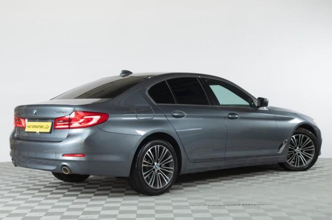 BMW 5 серии VII (G30/G31/G38) с пробегом 2018 года, цена 3 529 000 рублей, 93000 км, седан, Автокод Объявления