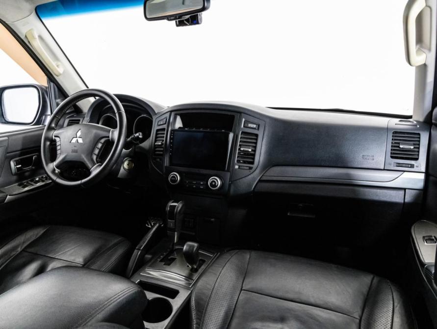 Mitsubishi Pajero IV Рестайлинг 1 Санкт-Петербург  - изображение 9