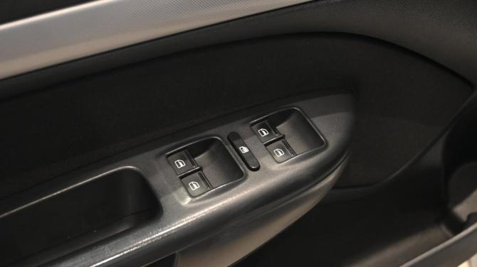 Skoda Octavia II (A5) Рестайлинг с пробегом 2012 года, цена 695 000 рублей, 291871 км, лифтбек, Автокод Объявления