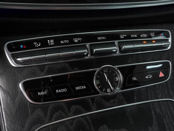 Mercedes-Benz E-Класс V (W213 S213 C238) с пробегом 2016 года, цена 2 350 000 рублей, 219329 км, седан, Автокод Объявления